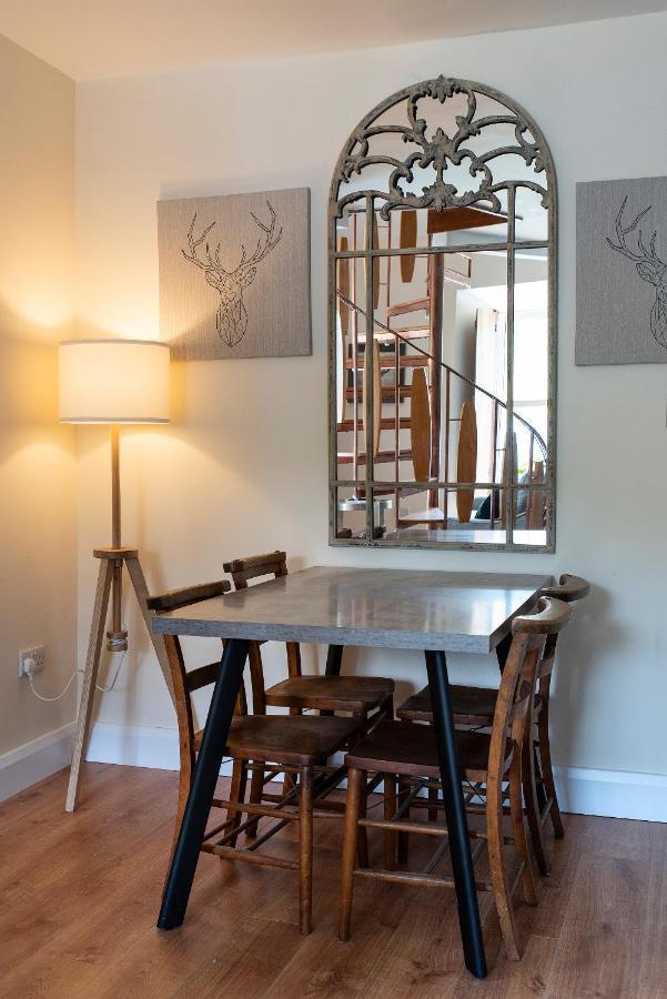 Kylemore House Boutique Apartments - Connemara Suite מראה חיצוני תמונה